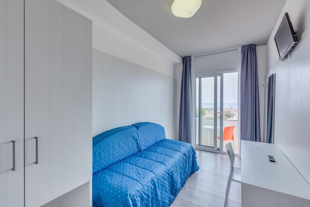 Hotel Garni' Serena Caorle Exterior photo