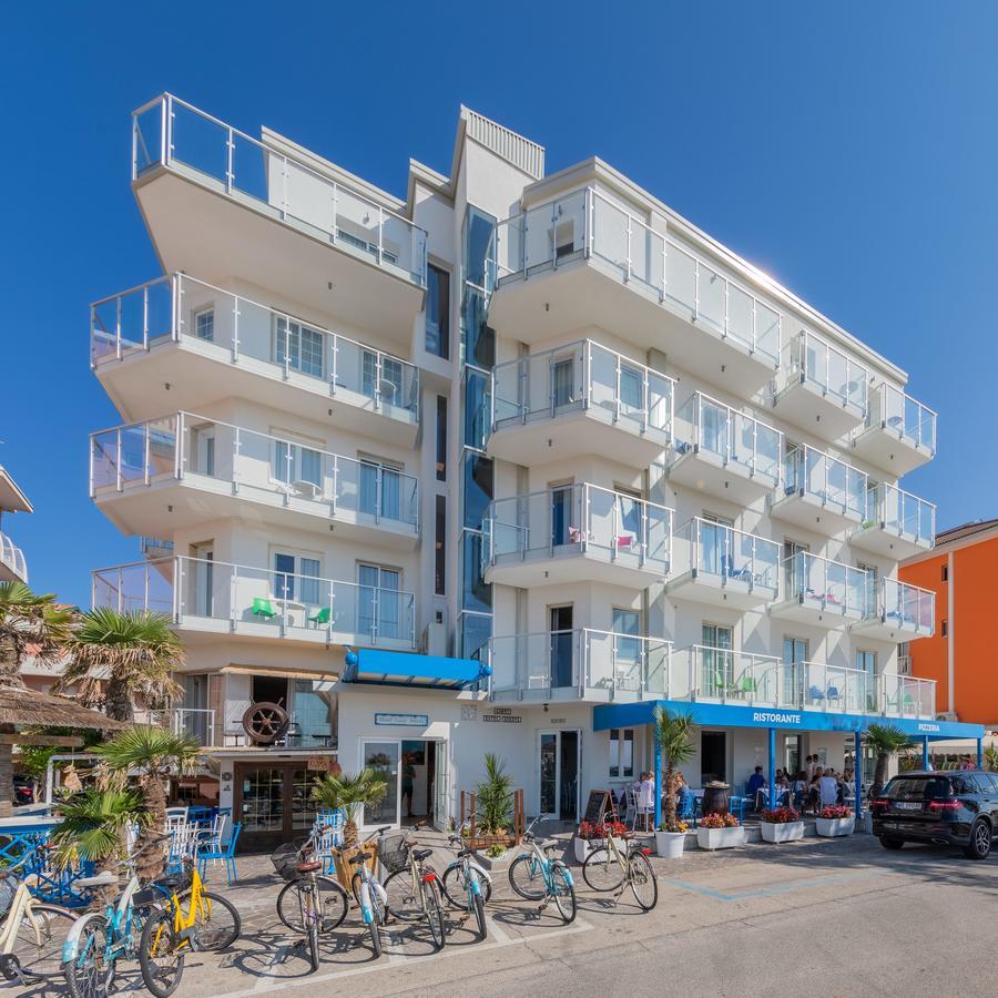 Hotel Garni' Serena Caorle Exterior photo