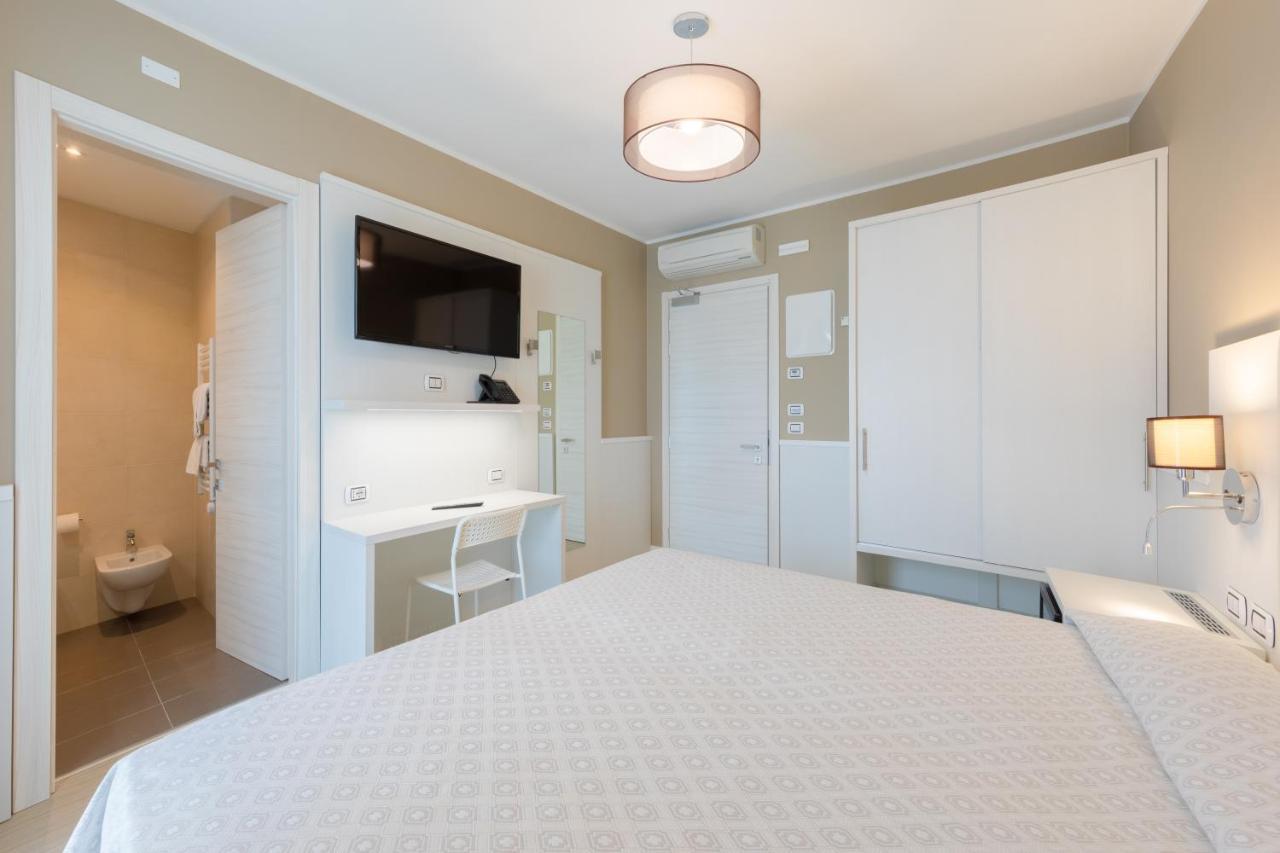 Hotel Garni' Serena Caorle Exterior photo