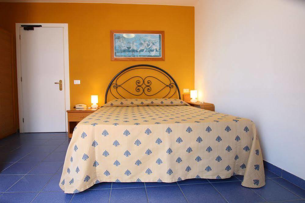 Hotel Garni' Serena Caorle Exterior photo