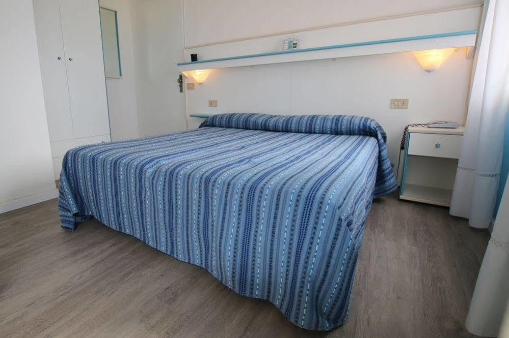 Hotel Garni' Serena Caorle Exterior photo